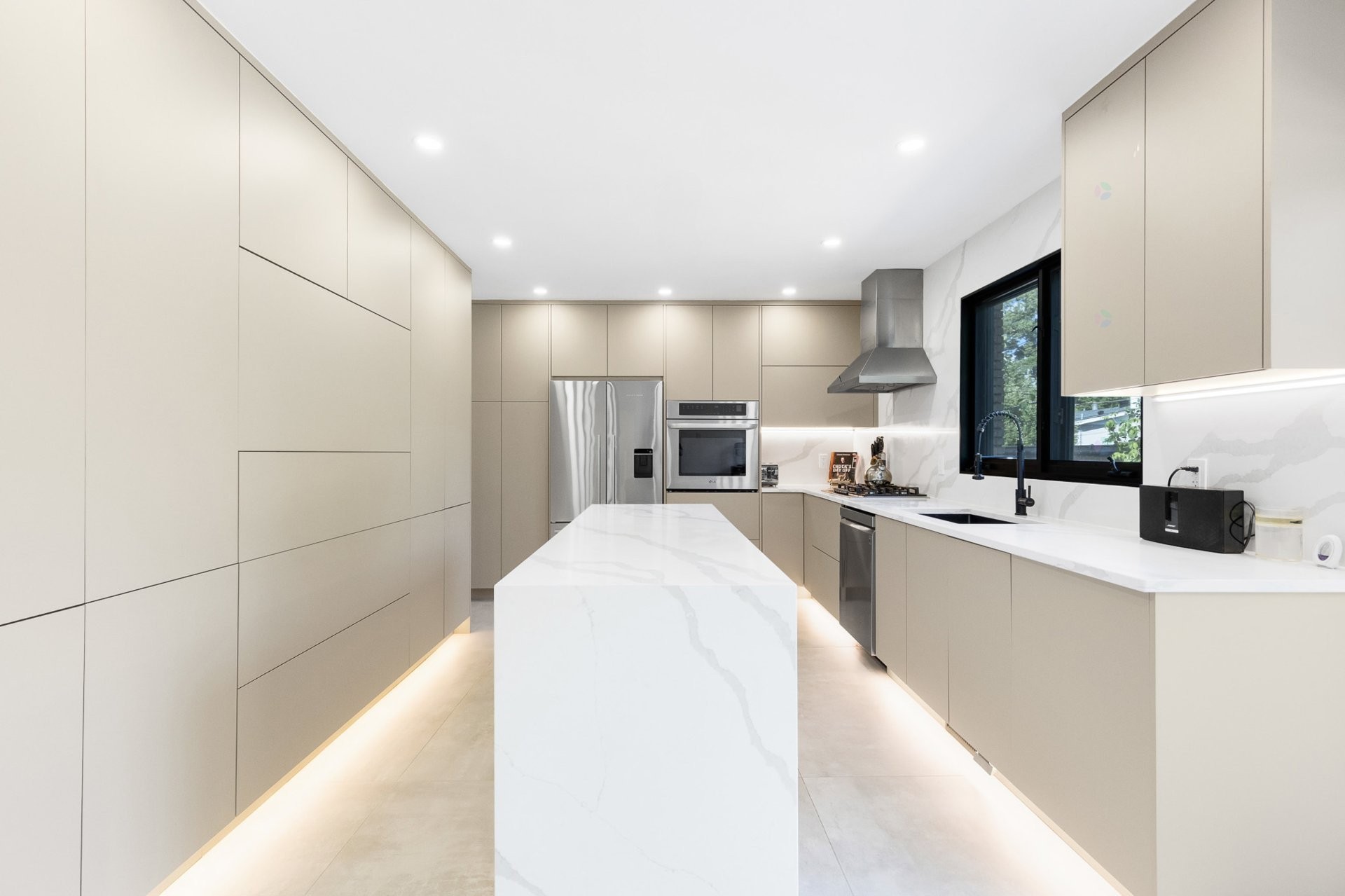 









129


Rue Wilson

,
Dollard-des-Ormeaux,




QC
H9A1W7

