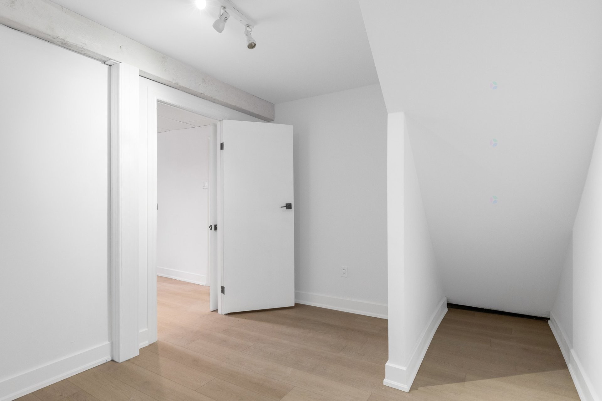 









129


Rue Wilson

,
Dollard-des-Ormeaux,




QC
H9A1W7

