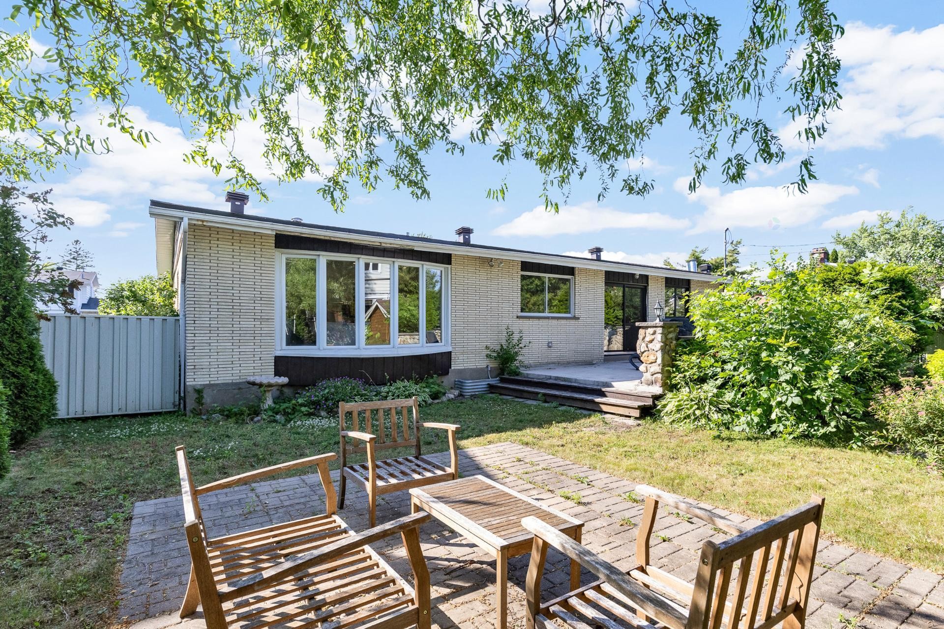 









129


Rue Wilson

,
Dollard-des-Ormeaux,




QC
H9A1W7

