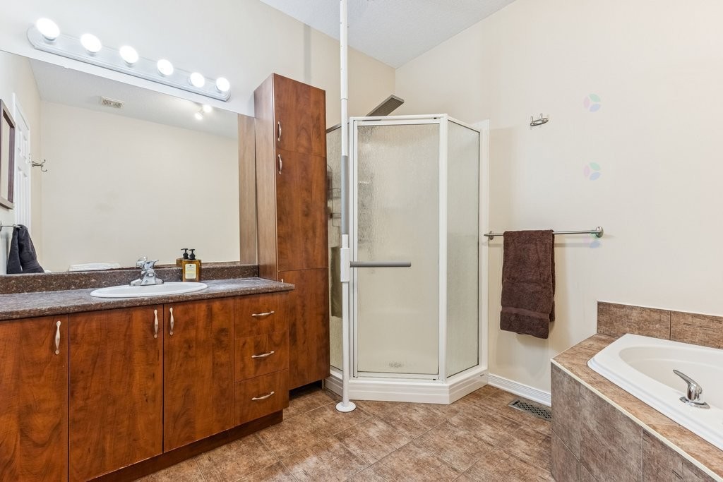 









65


Rue Alphonse-Daudet

,
Gatineau (Aylmer),




QC
J9J3Y7

