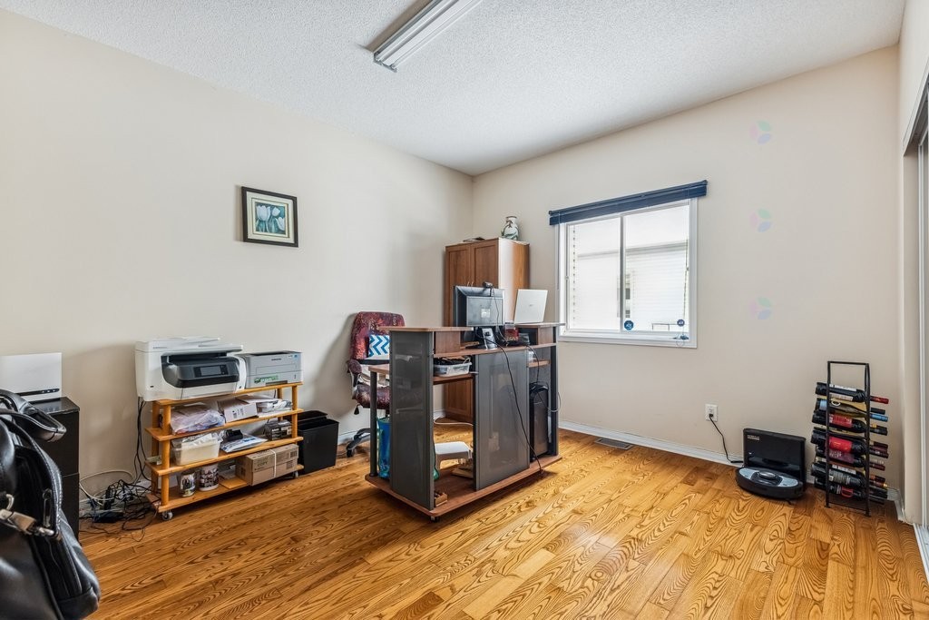 









65


Rue Alphonse-Daudet

,
Gatineau (Aylmer),




QC
J9J3Y7

