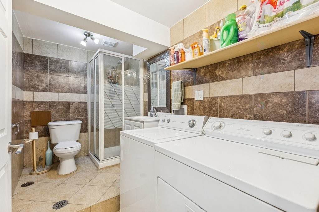 









65


Rue Alphonse-Daudet

,
Gatineau (Aylmer),




QC
J9J3Y7

