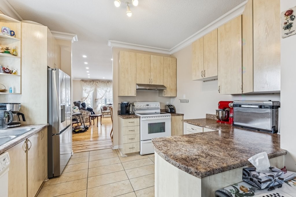 









65


Rue Alphonse-Daudet

,
Gatineau (Aylmer),




QC
J9J3Y7

