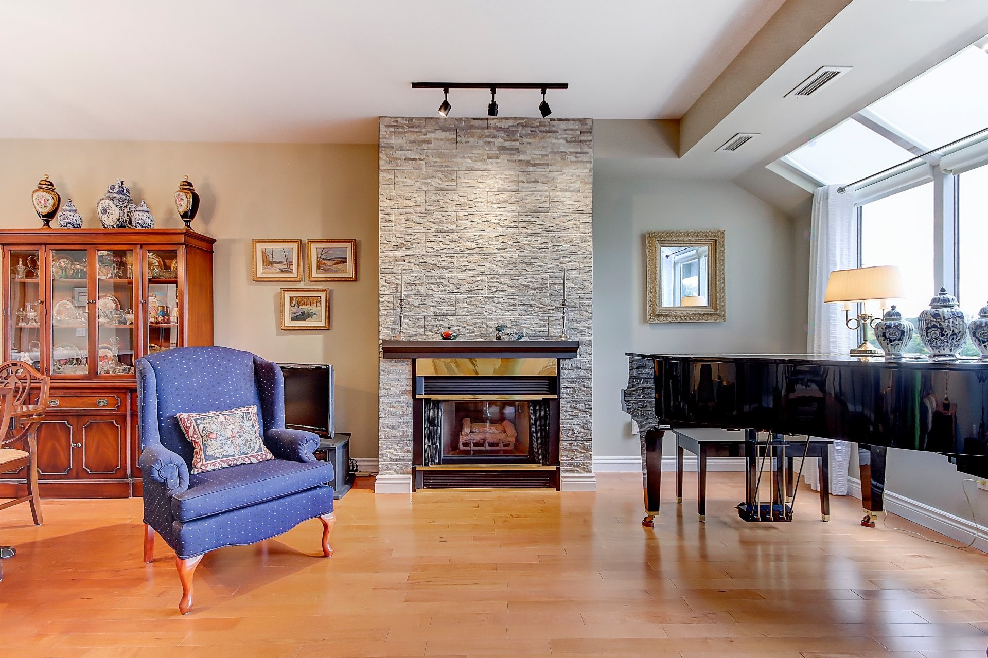 









1645


Rue Gauthier

, 42,
Saint-Bruno-de-Montarville,




QC
J3V5Y4

