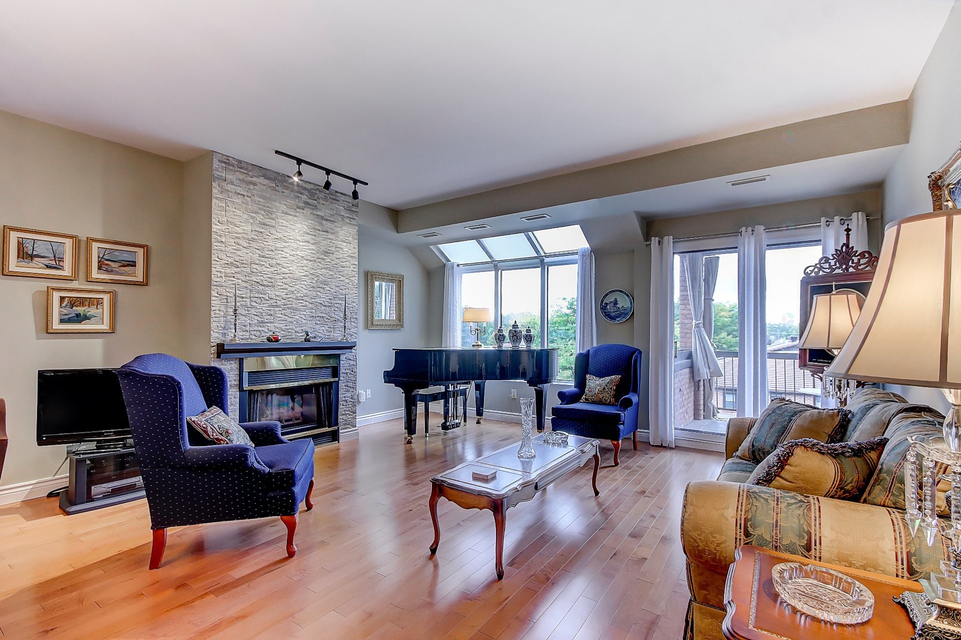 









1645


Rue Gauthier

, 42,
Saint-Bruno-de-Montarville,




QC
J3V5Y4

