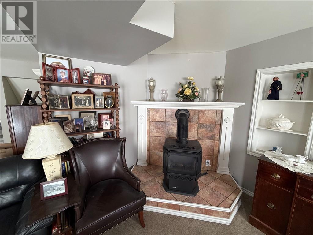 












58 Washington Crescent

,
Elliot Lake,




Ontario
P3A2L7

