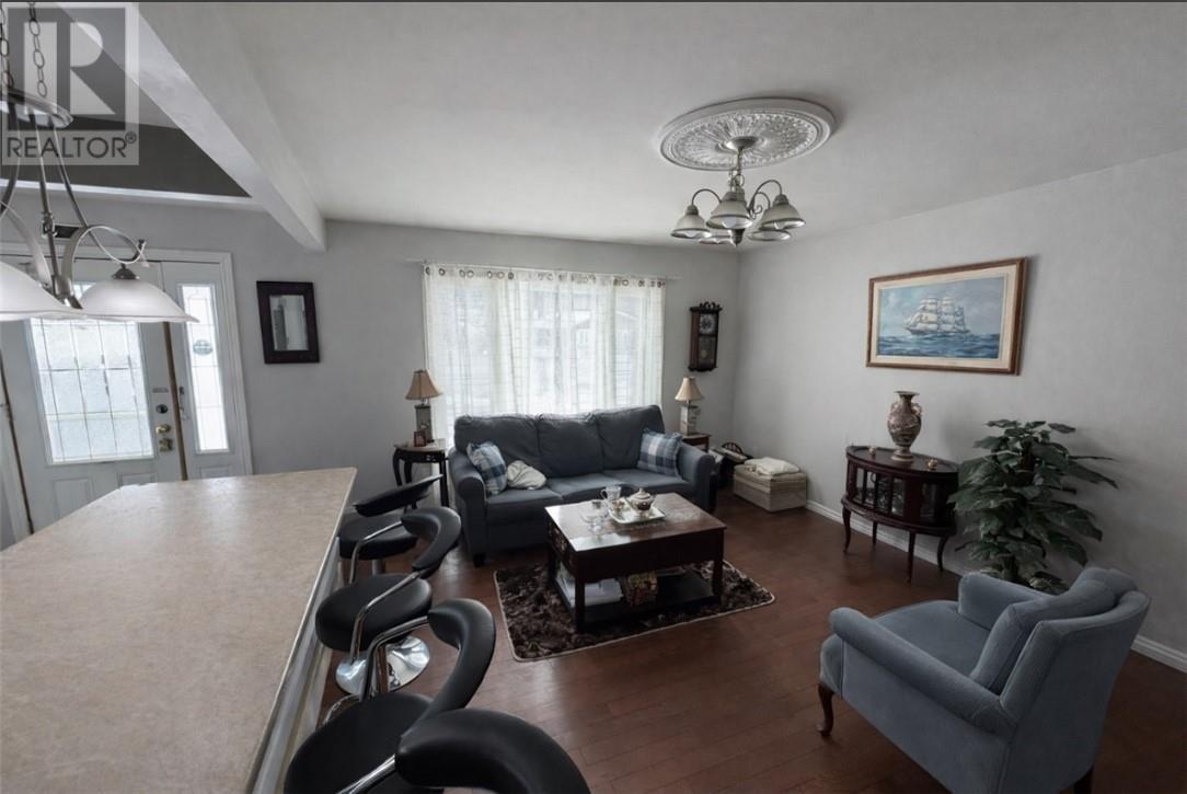 












58 Washington Crescent

,
Elliot Lake,




Ontario
P3A2L7

