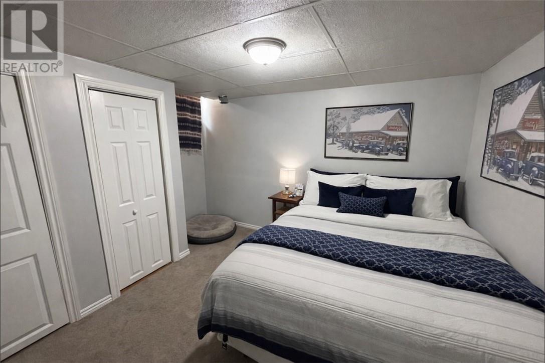 












58 Washington Crescent

,
Elliot Lake,




Ontario
P3A2L7

