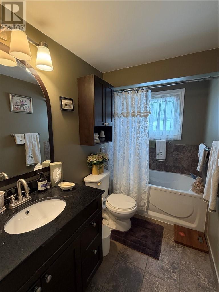 












58 Washington Crescent

,
Elliot Lake,




Ontario
P3A2L7

