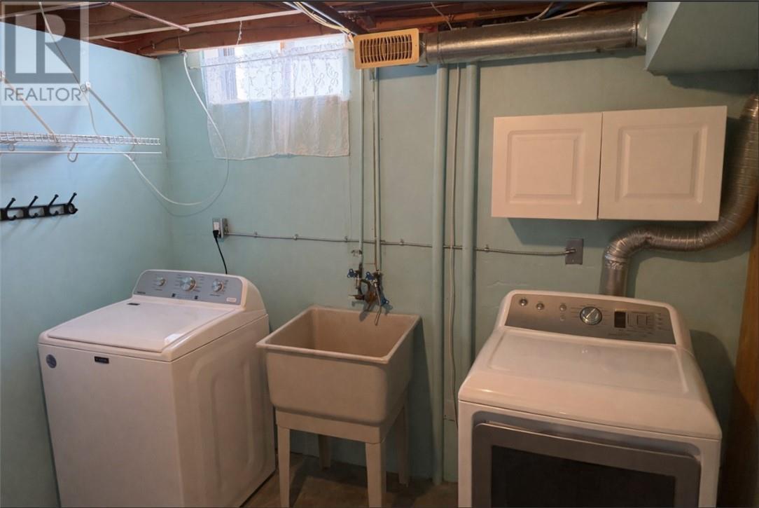 












58 Washington Crescent

,
Elliot Lake,




Ontario
P3A2L7

