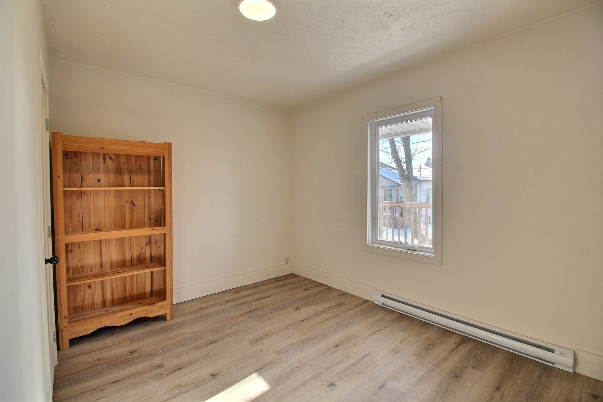 









249

 - 251


Rue St-Joseph

,
Val-des-Sources,




QC
J1T1E5

