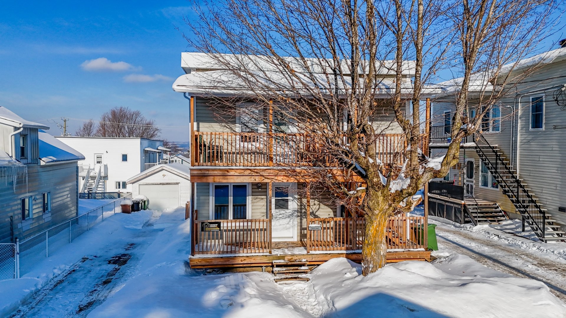 









249

 - 251


Rue St-Joseph

,
Val-des-Sources,




QC
J1T1E5

