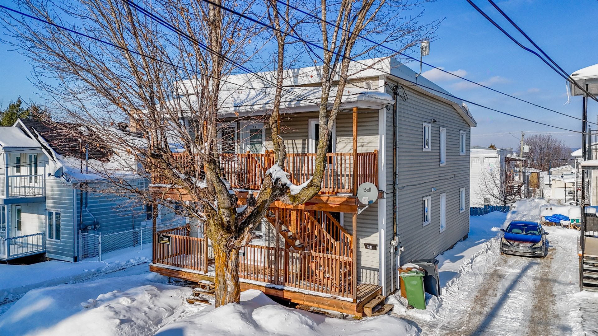 









249

 - 251


Rue St-Joseph

,
Val-des-Sources,




QC
J1T1E5

