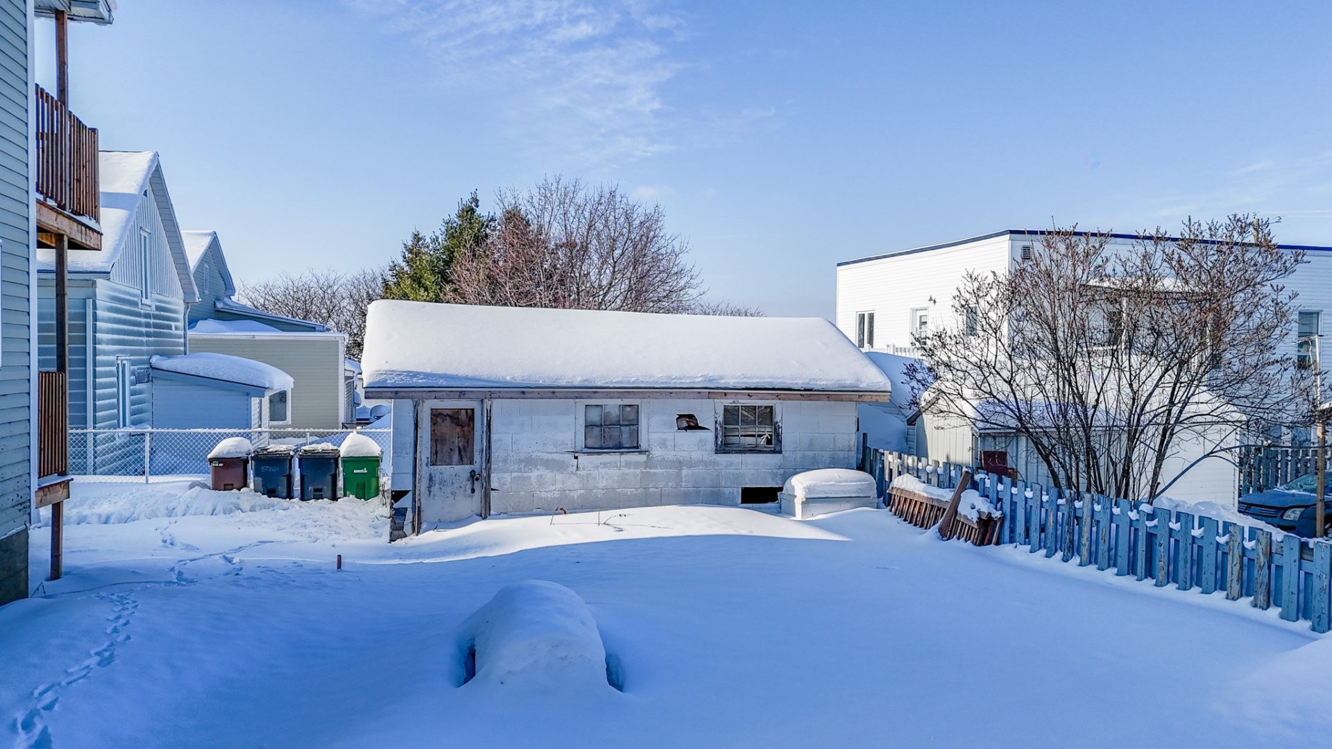 









249

 - 251


Rue St-Joseph

,
Val-des-Sources,




QC
J1T1E5

