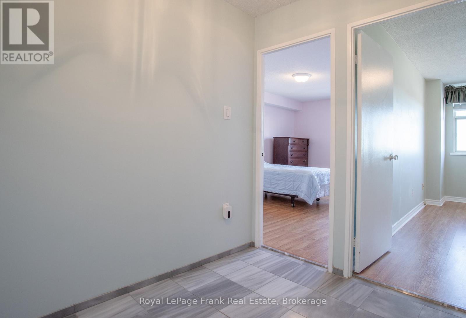 












909 - 44 FALBY COURT E

,
Ajax,




Ontario
L1S3L1

