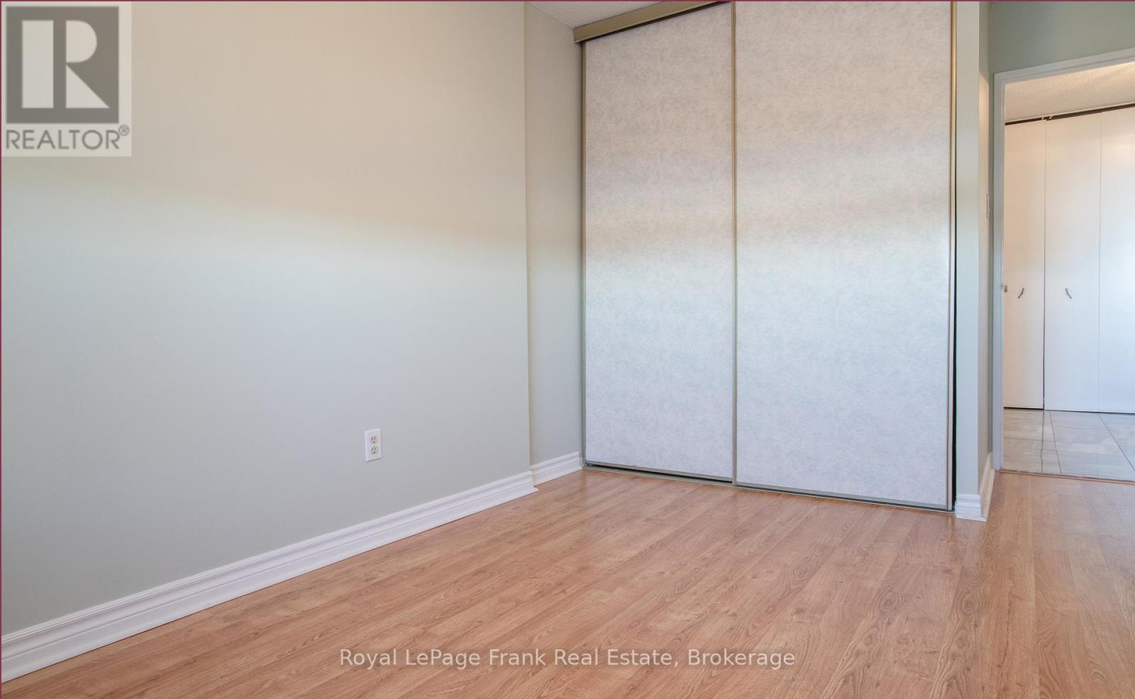 












909 - 44 FALBY COURT E

,
Ajax,




Ontario
L1S3L1

