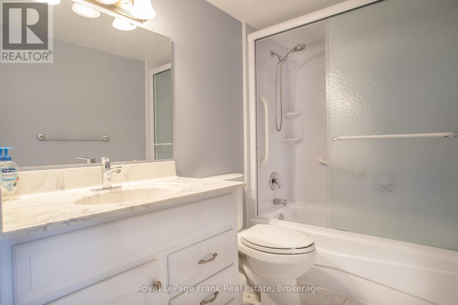 












909 - 44 FALBY COURT E

,
Ajax,




Ontario
L1S3L1

