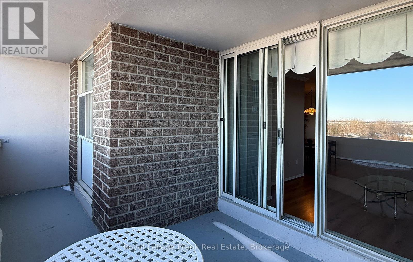 












909 - 44 FALBY COURT E

,
Ajax,




Ontario
L1S3L1

