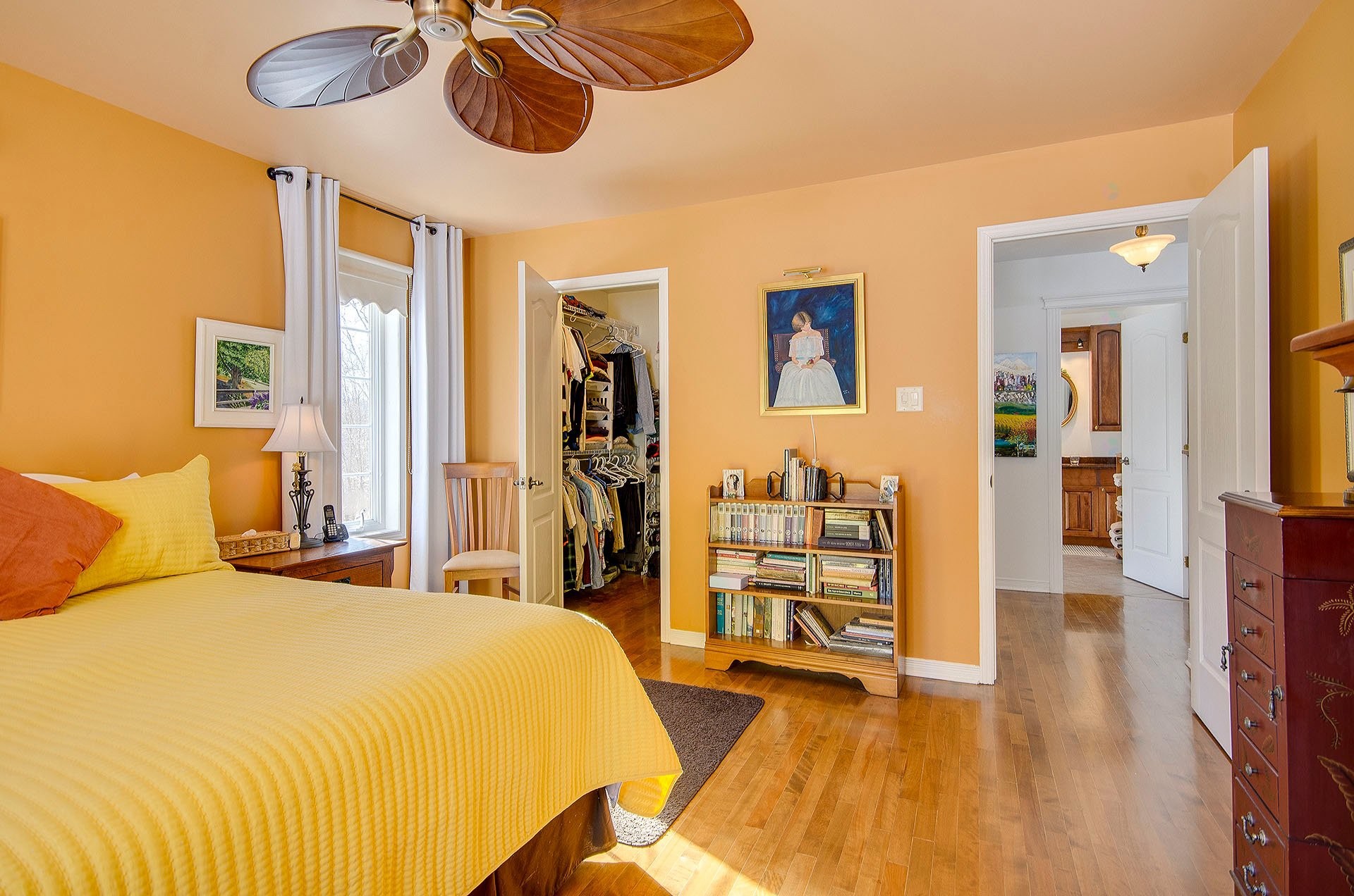 









725


Ch. du Boisé

,
Sutton,




QC
J0E2K0

