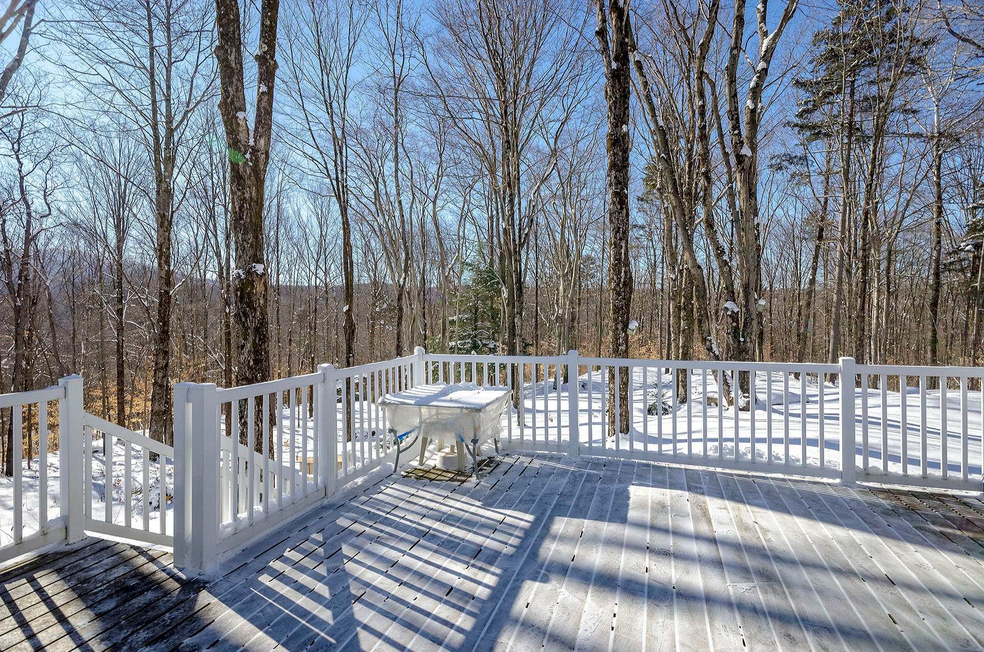 









725


Ch. du Boisé

,
Sutton,




QC
J0E2K0

