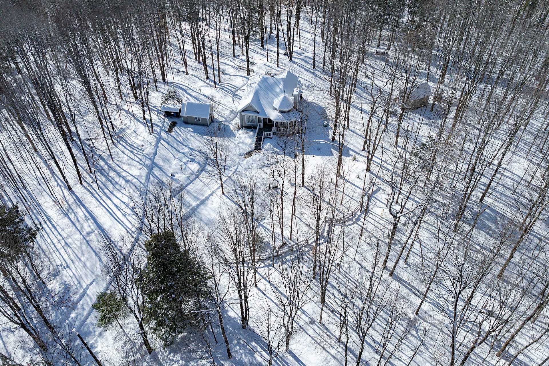 









725


Ch. du Boisé

,
Sutton,




QC
J0E2K0

