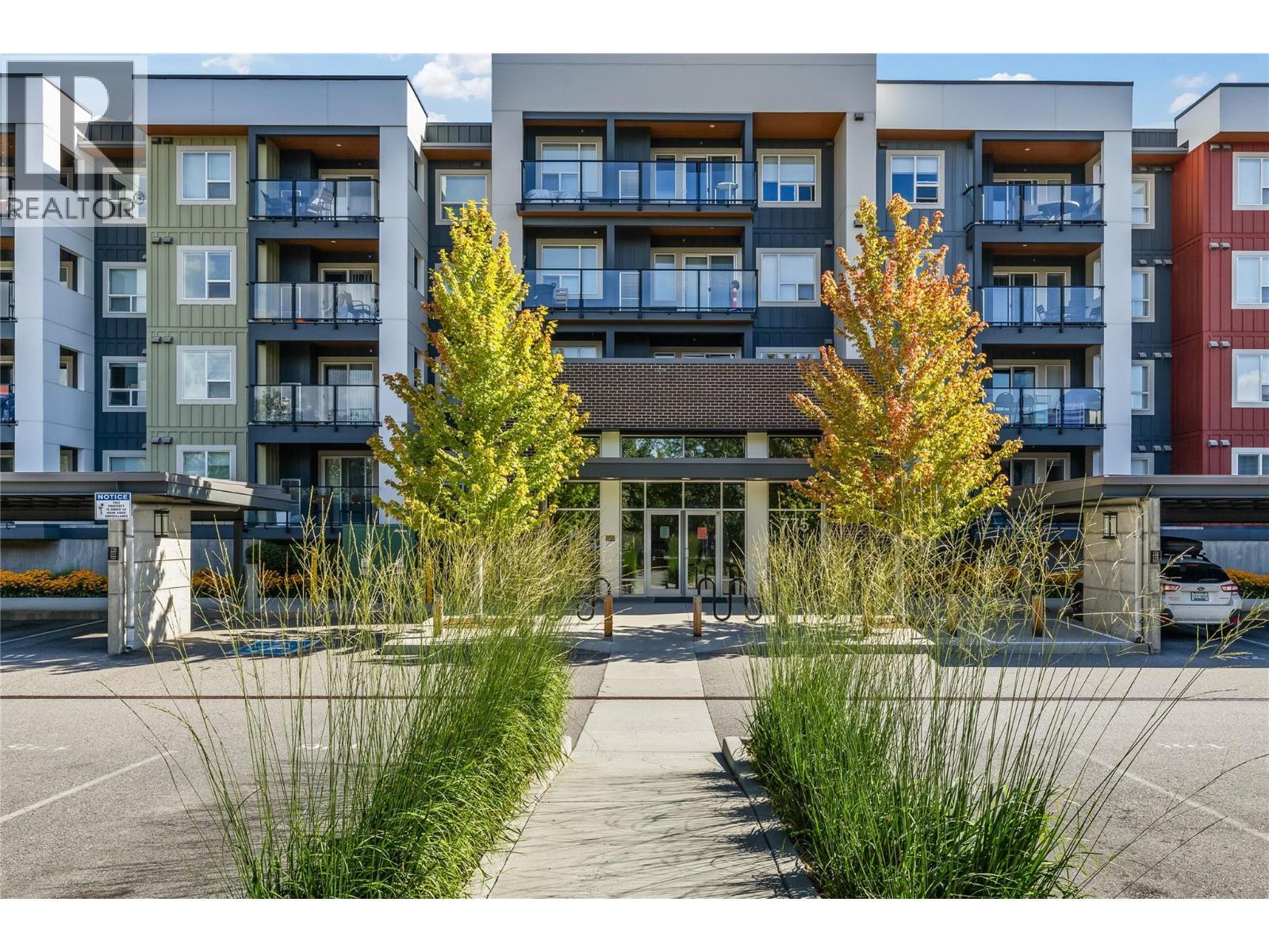 












775 ACADEMY Way Unit# PH17

,
Kelowna,




British Columbia
V1V0A5

