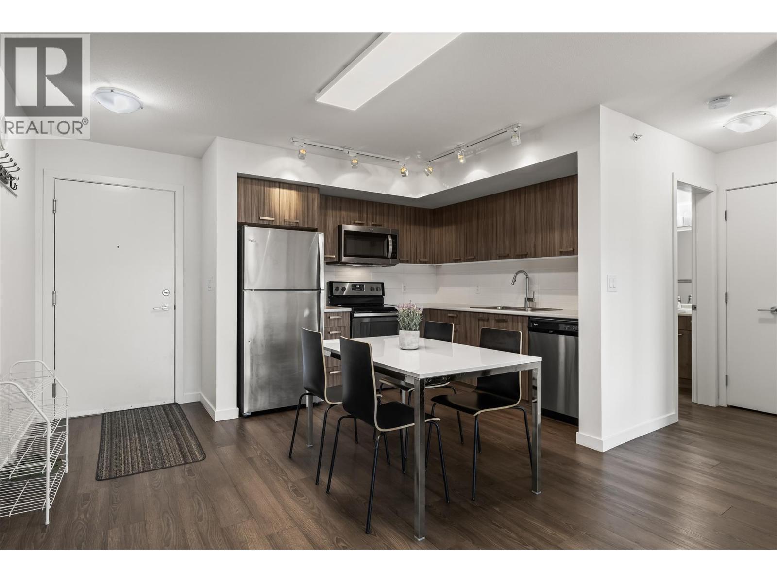 












775 ACADEMY Way Unit# PH17

,
Kelowna,




British Columbia
V1V0A5

