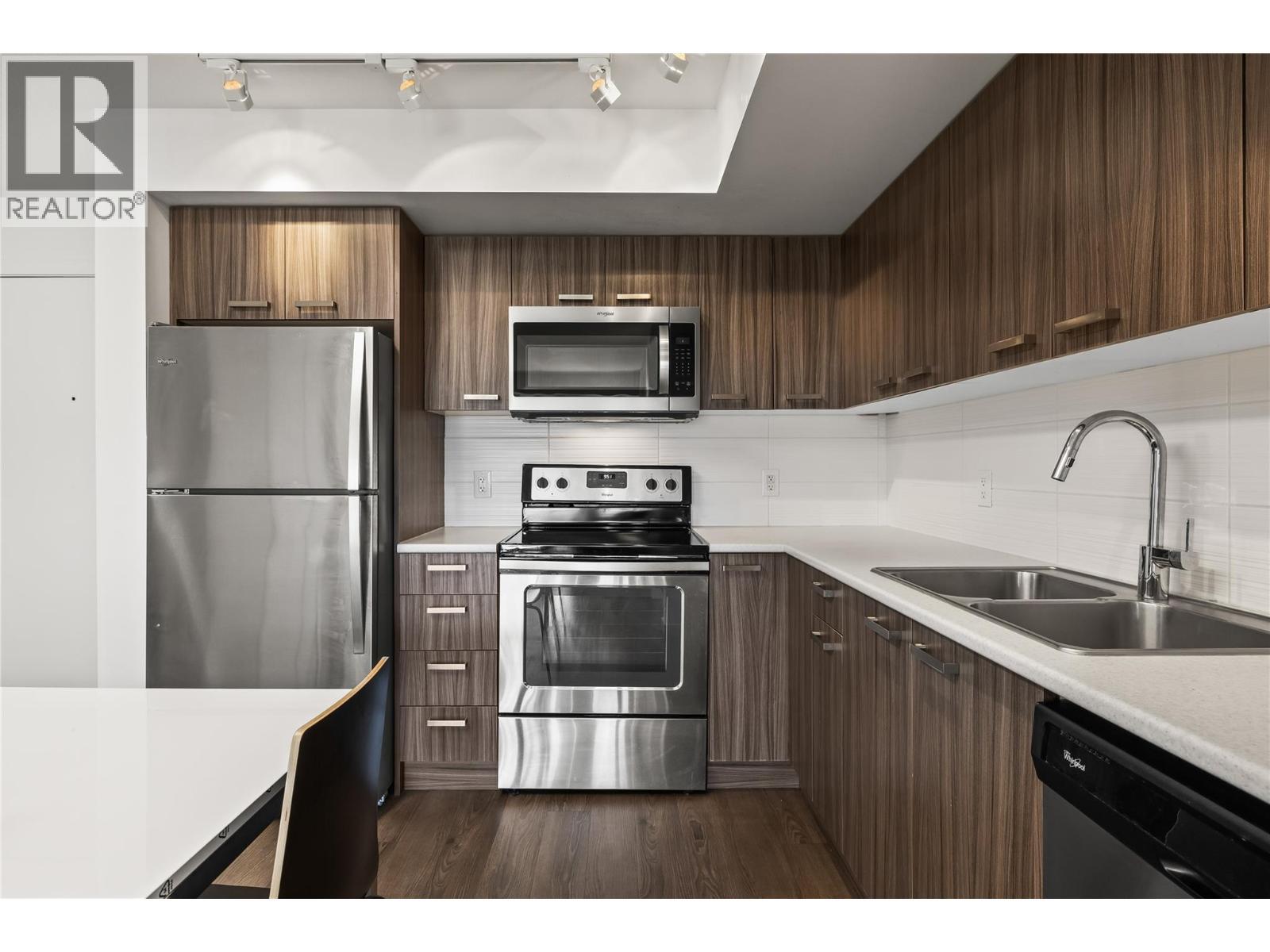 












775 ACADEMY Way Unit# PH17

,
Kelowna,




British Columbia
V1V0A5

