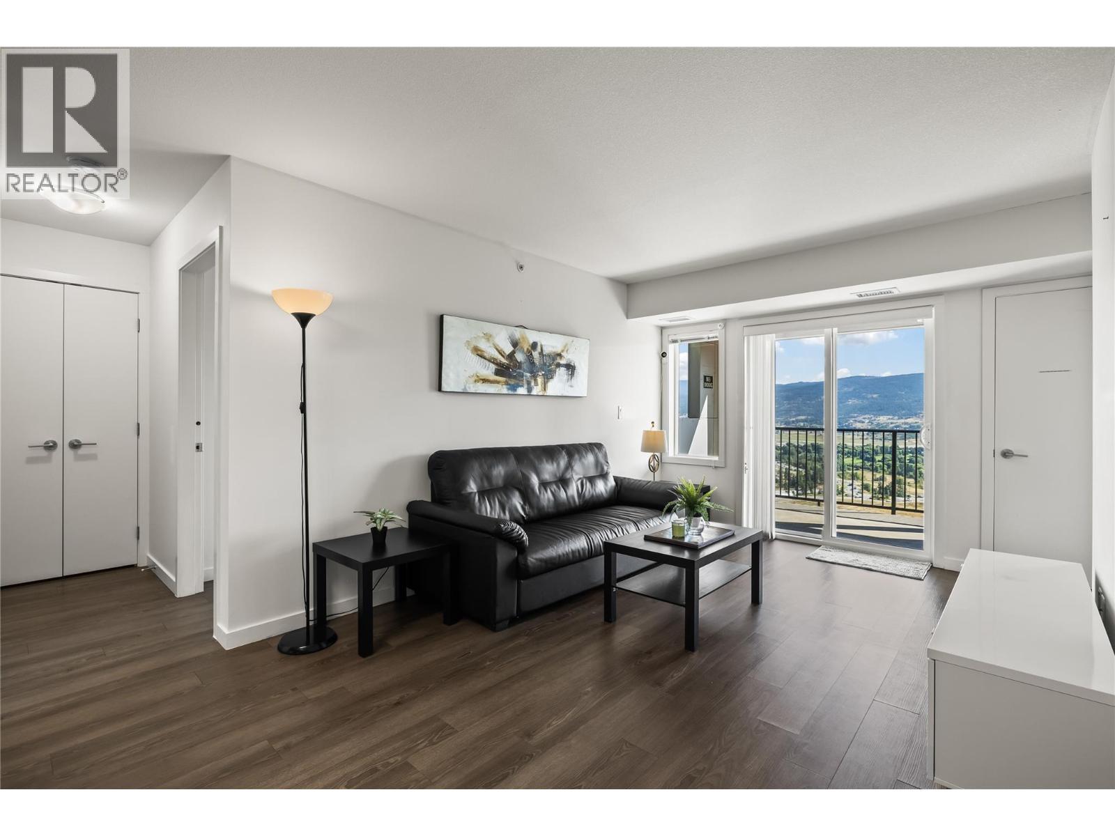 












775 ACADEMY Way Unit# PH17

,
Kelowna,




British Columbia
V1V0A5

