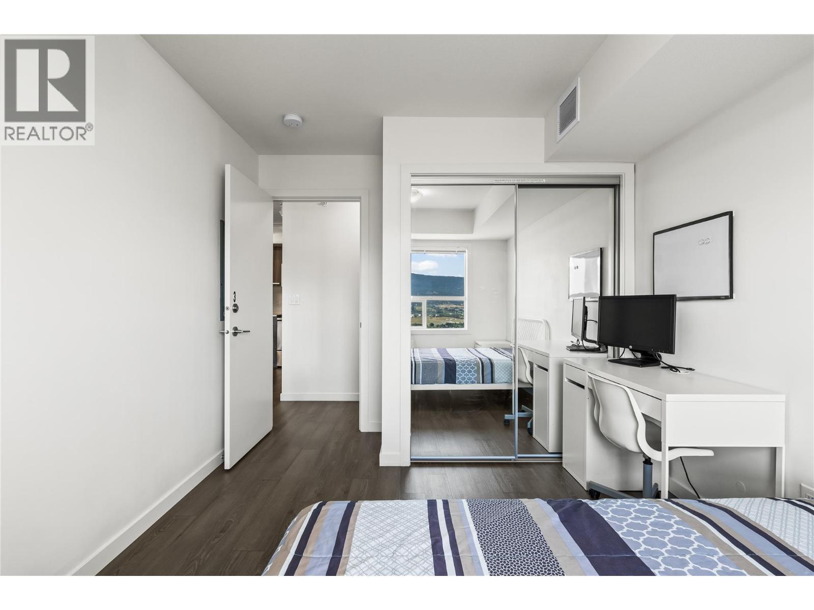 












775 ACADEMY Way Unit# PH17

,
Kelowna,




British Columbia
V1V0A5

