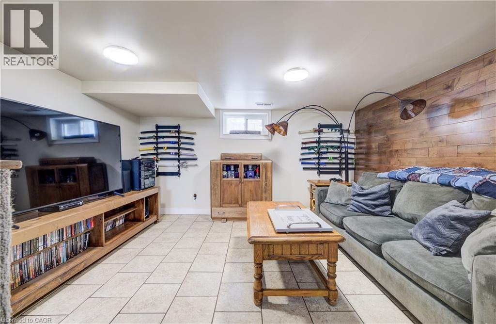 












1170 UNION Street

,
Kitchener,




Ontario
N2H6K2

