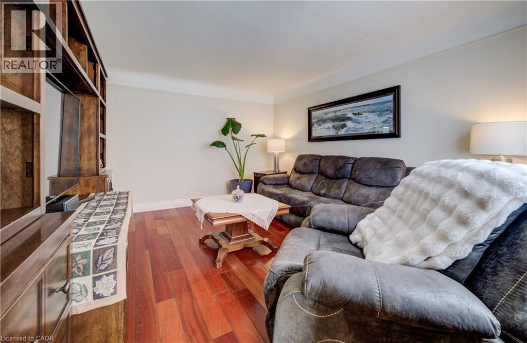 












1170 UNION Street

,
Kitchener,




Ontario
N2H6K2

