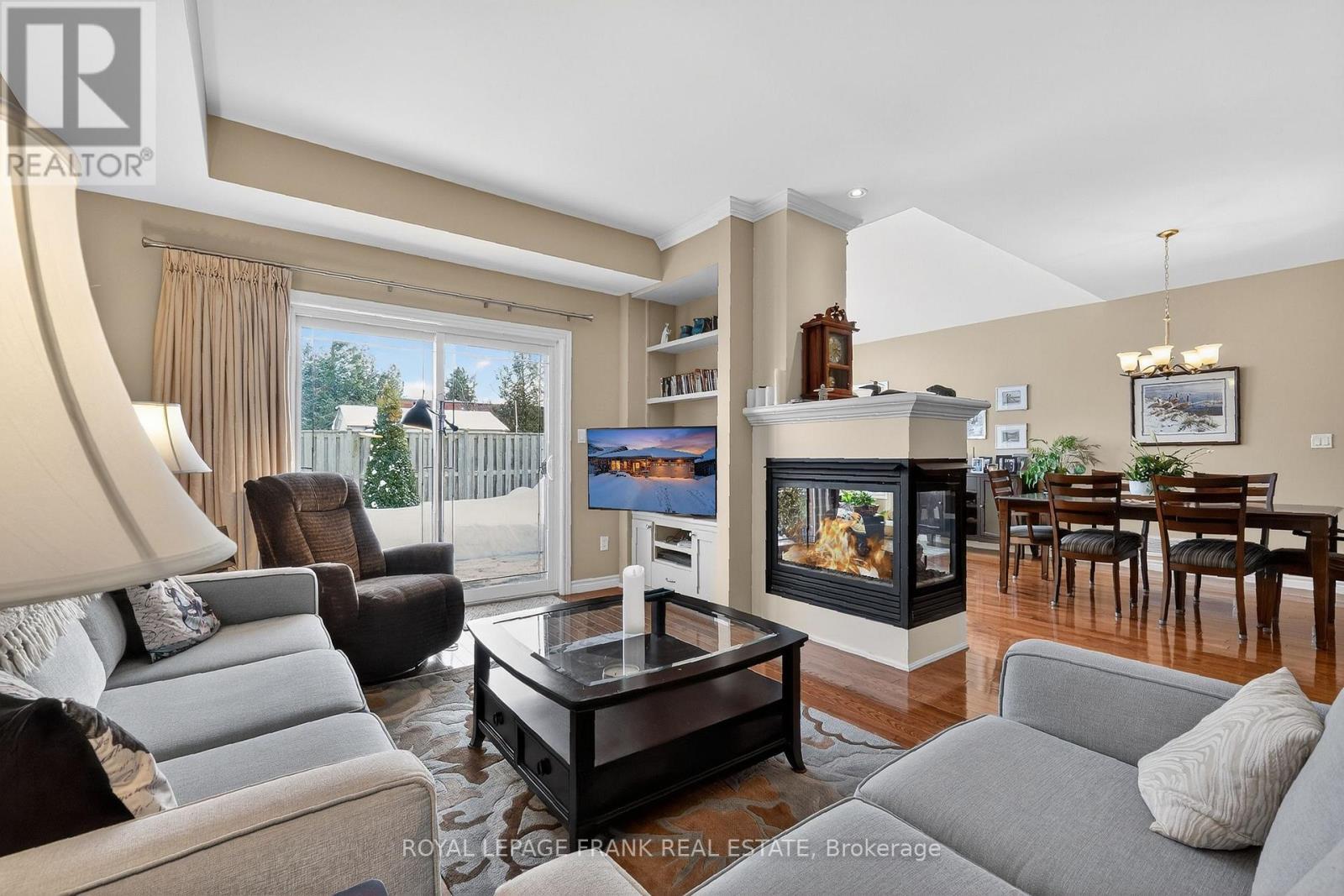 












9 GREEN ARBOUR WAY

,
Kawartha Lakes (Lindsay),




Ontario
K9V0E7

