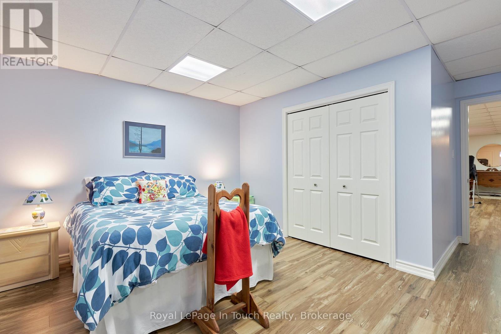 












40 MARYJANE ROAD

,
Tiny (Wyevale),




Ontario
L0L2T0

