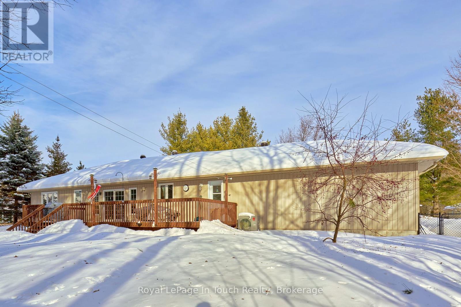 












40 MARYJANE ROAD

,
Tiny (Wyevale),




Ontario
L0L2T0

