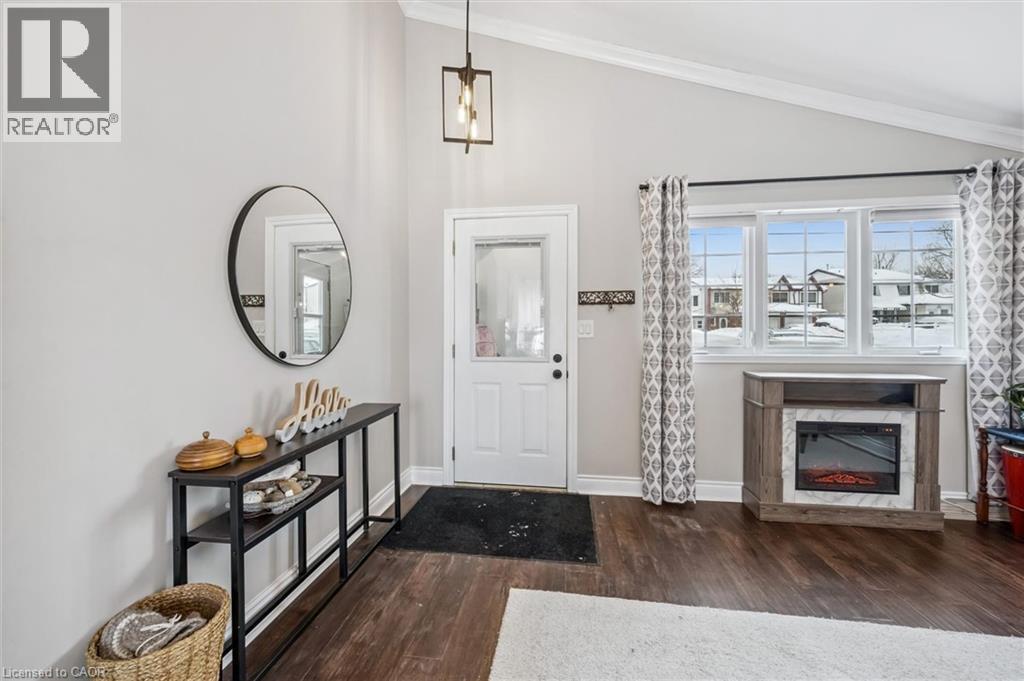 












69 HEIMAN Street

,
Kitchener,




Ontario
N2M3L8

