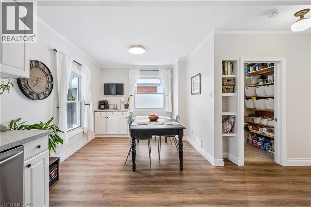 












69 HEIMAN Street

,
Kitchener,




Ontario
N2M3L8

