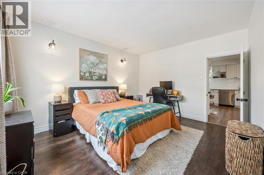 












69 HEIMAN Street

,
Kitchener,




Ontario
N2M3L8

