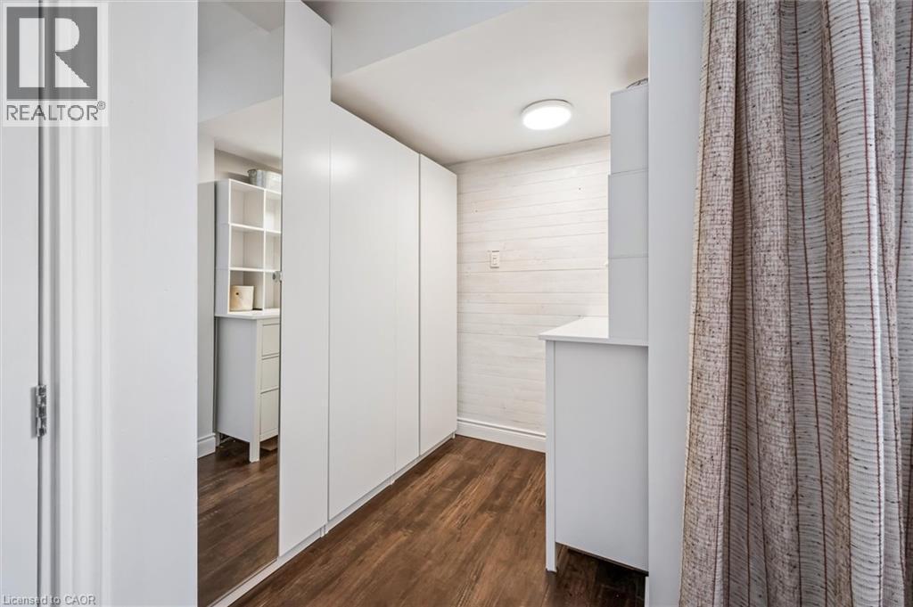 












69 HEIMAN Street

,
Kitchener,




Ontario
N2M3L8

