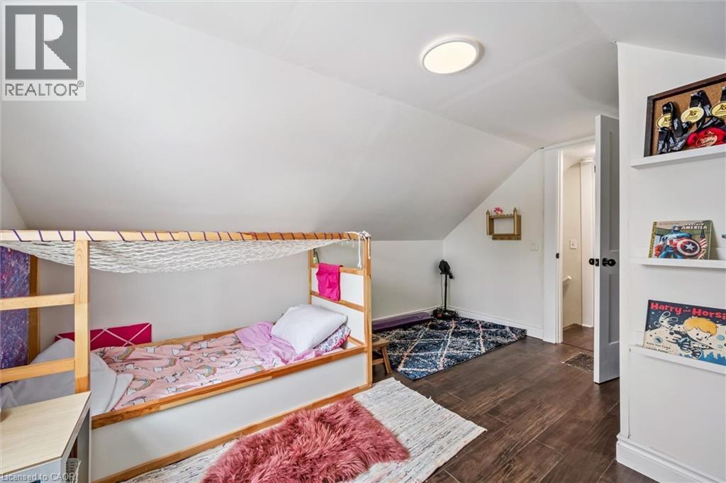 












69 HEIMAN Street

,
Kitchener,




Ontario
N2M3L8

