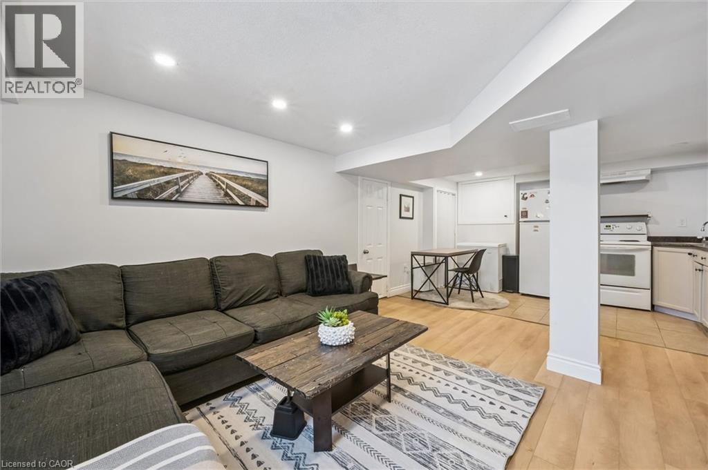 












69 HEIMAN Street

,
Kitchener,




Ontario
N2M3L8

