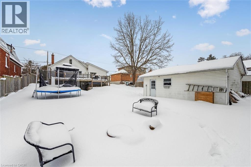 












69 HEIMAN Street

,
Kitchener,




Ontario
N2M3L8

