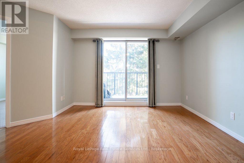 












214 - 3499 UPPER MIDDLE ROAD

,
Burlington (Headon),




Ontario
L7M4M7

