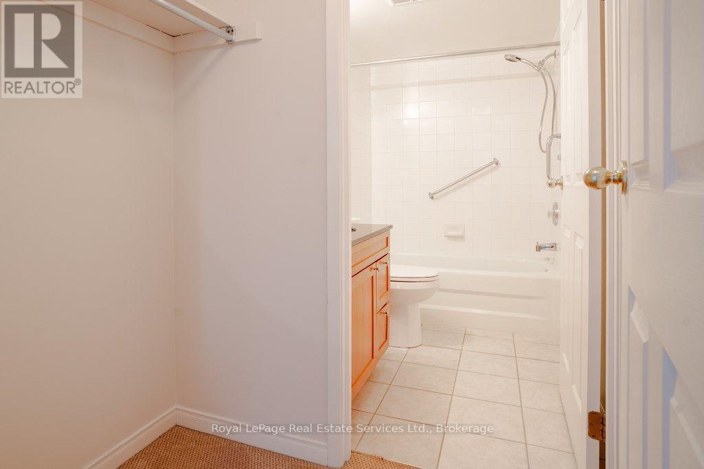 












214 - 3499 UPPER MIDDLE ROAD

,
Burlington (Headon),




Ontario
L7M4M7

