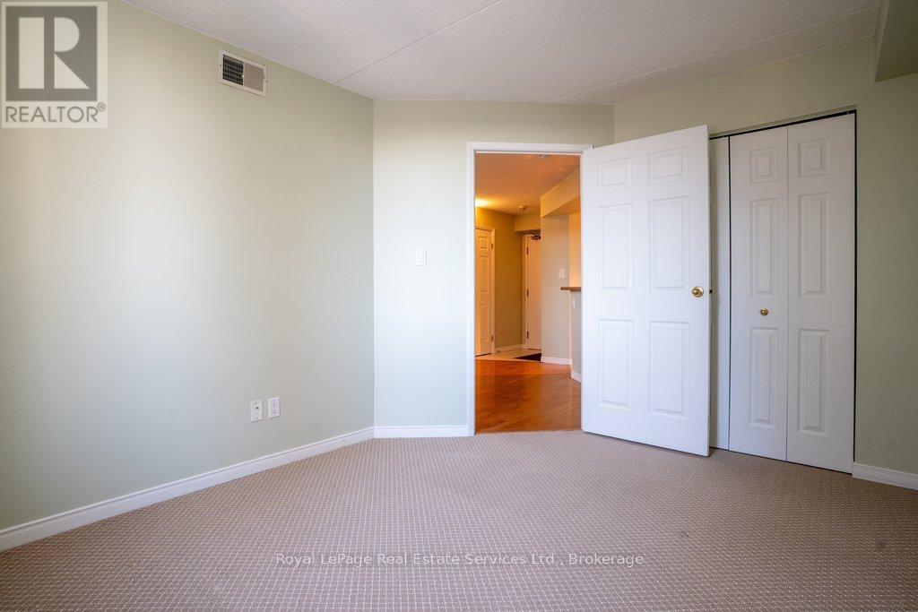 












214 - 3499 UPPER MIDDLE ROAD

,
Burlington (Headon),




Ontario
L7M4M7

