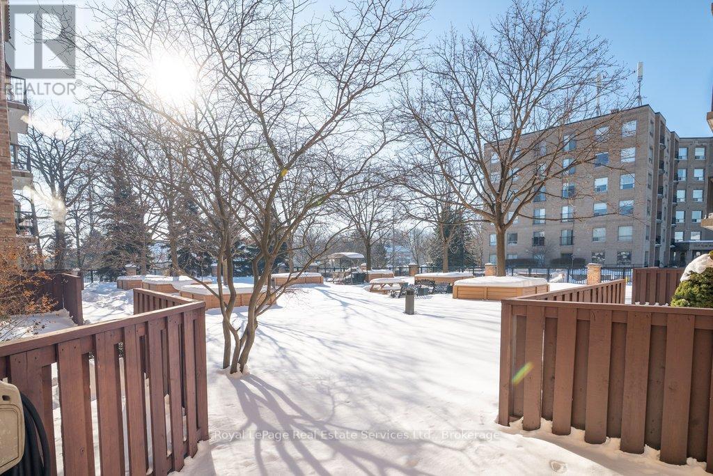 












214 - 3499 UPPER MIDDLE ROAD

,
Burlington (Headon),




Ontario
L7M4M7

