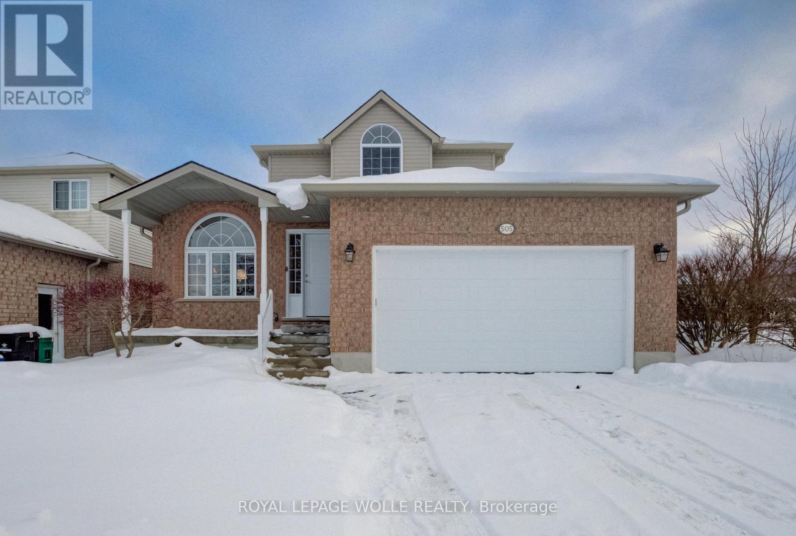 












505 SANDBANKS CRESCENT

,
Waterloo,




Ontario
N2V2J3

