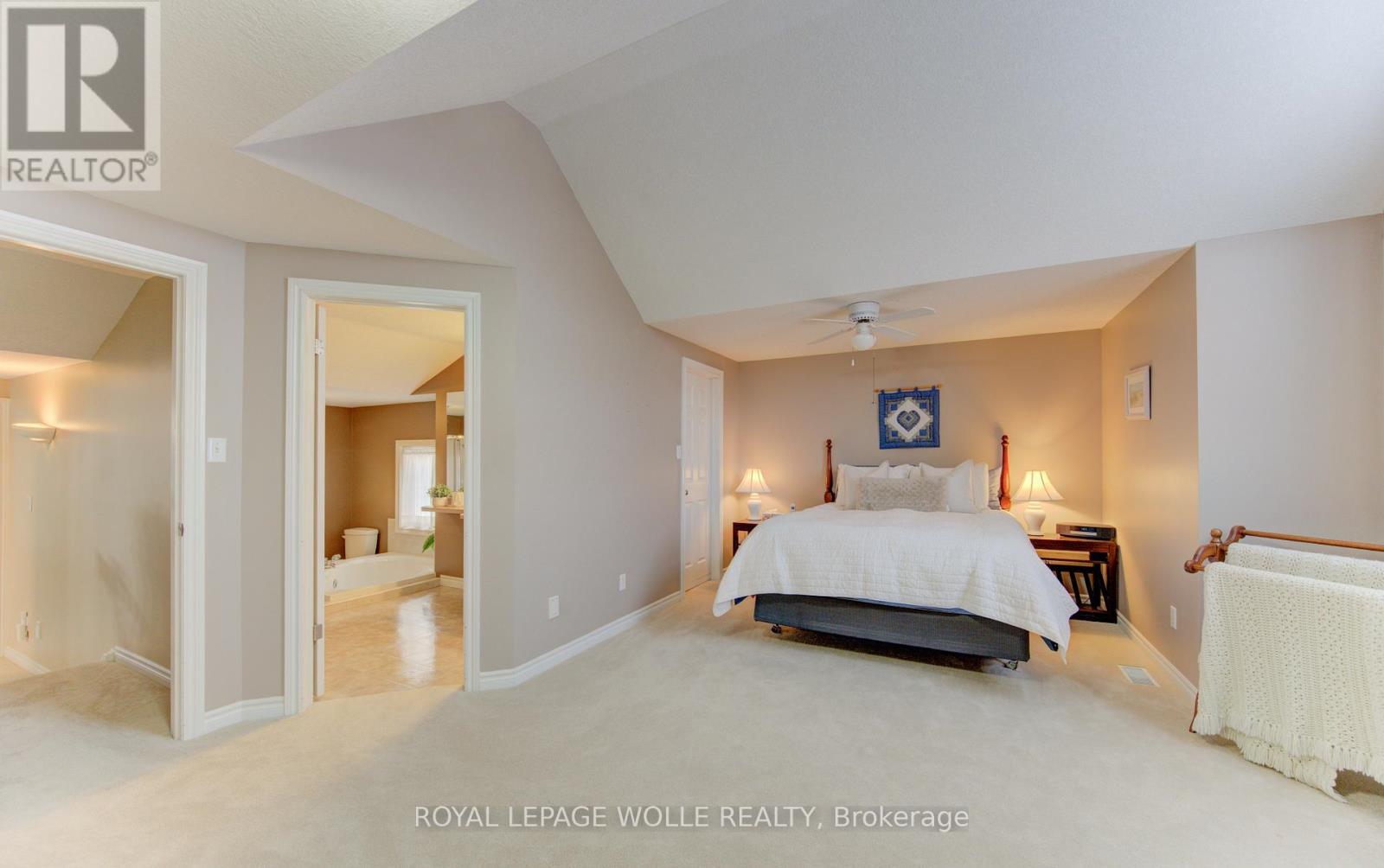 












505 SANDBANKS CRESCENT

,
Waterloo,




Ontario
N2V2J3

