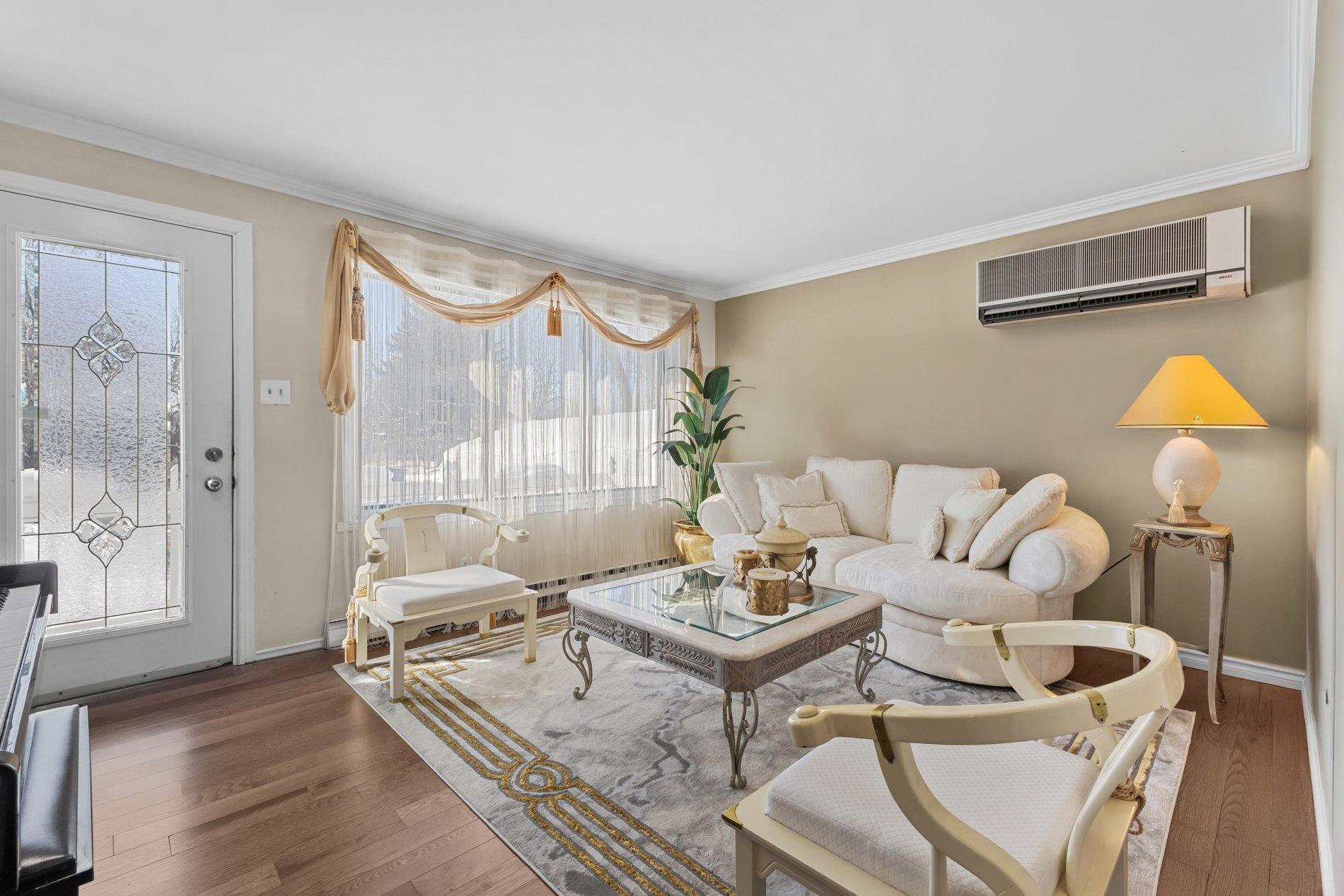 









486


Rue Donatien

,
Laval (Fabreville),




QC
H7P2A5

