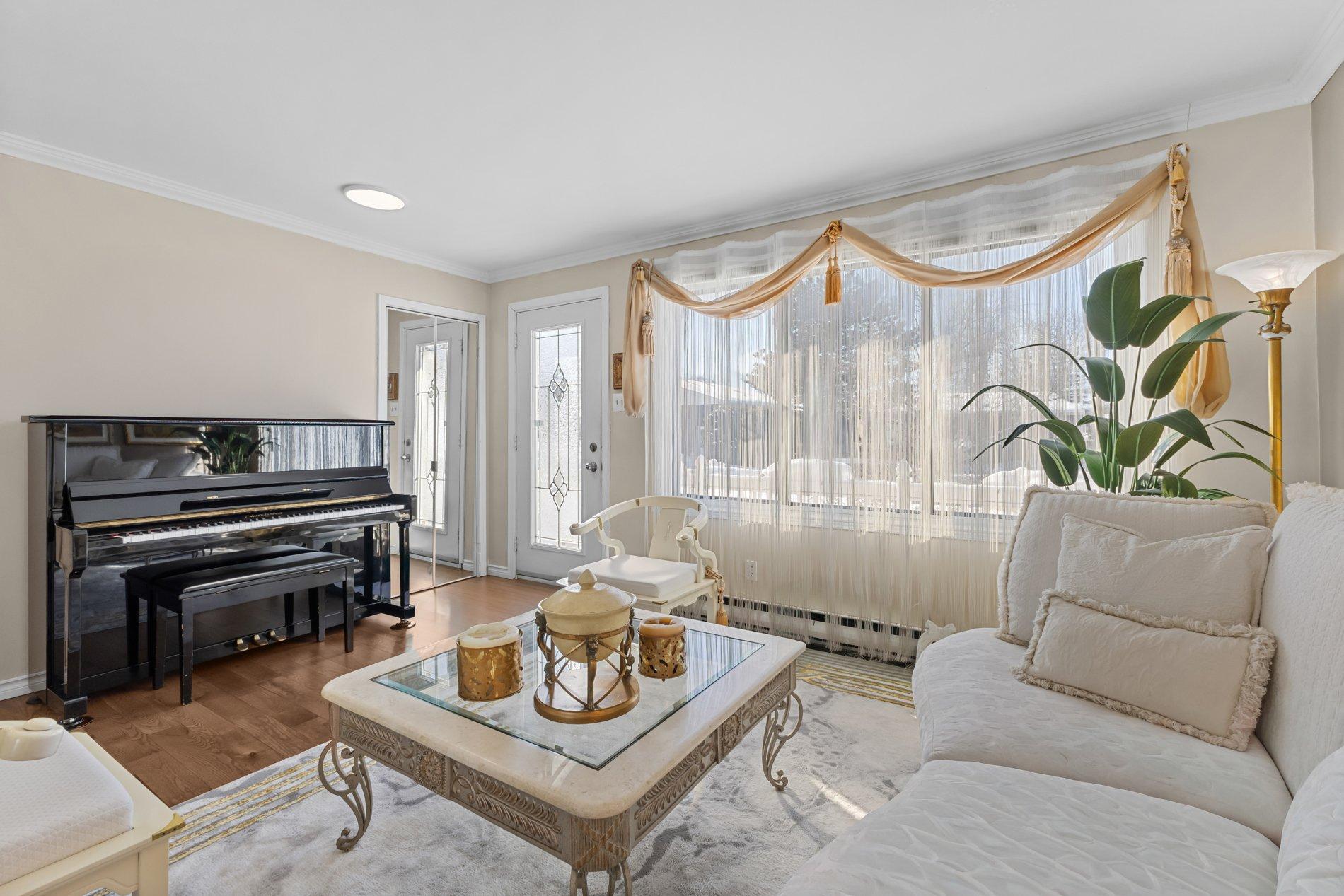 









486


Rue Donatien

,
Laval (Fabreville),




QC
H7P2A5

